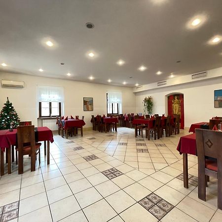 Hotel Gostisce Barbara Idrija Exteriér fotografie
