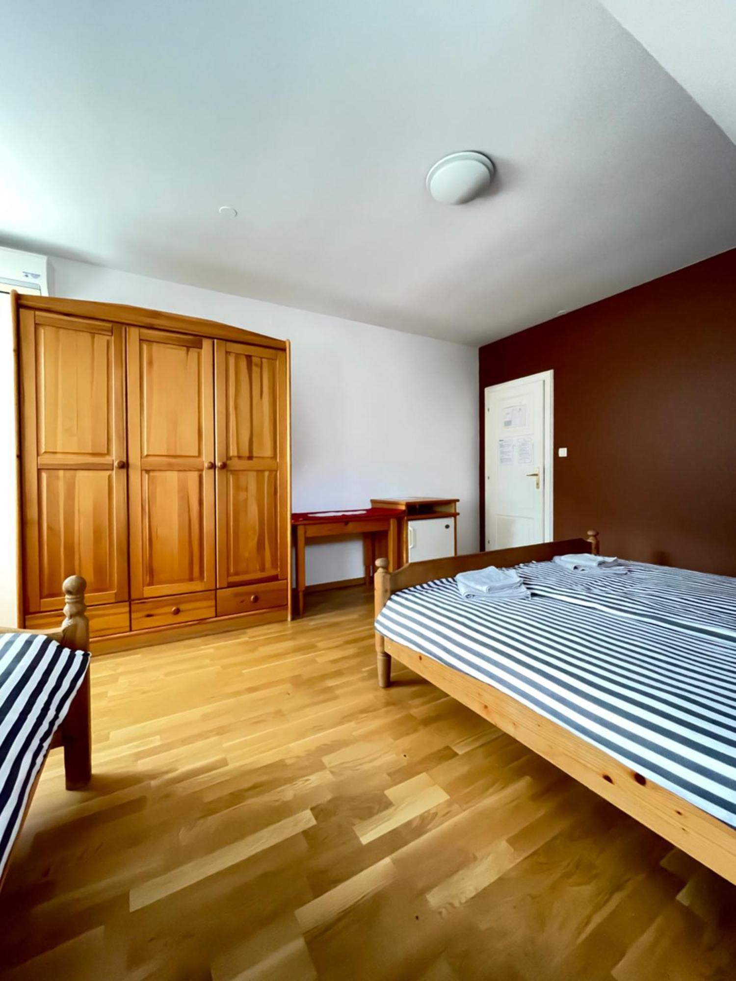 Hotel Gostisce Barbara Idrija Exteriér fotografie