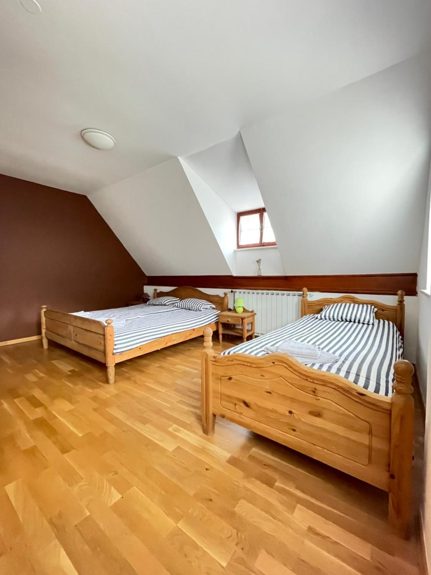 Hotel Gostisce Barbara Idrija Exteriér fotografie