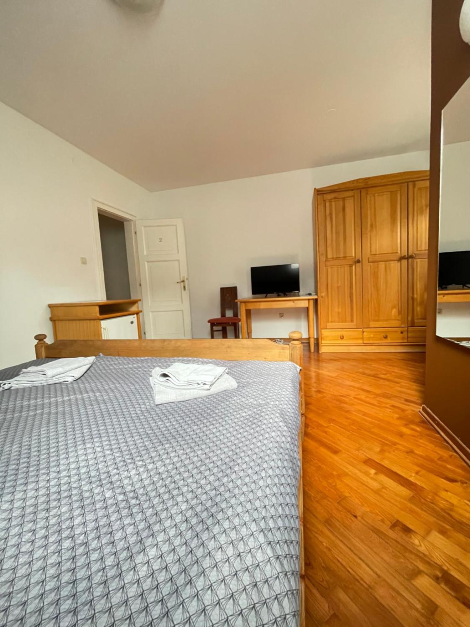 Hotel Gostisce Barbara Idrija Exteriér fotografie